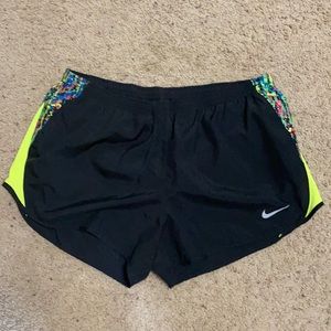 XL Women’s Nike Temp Short